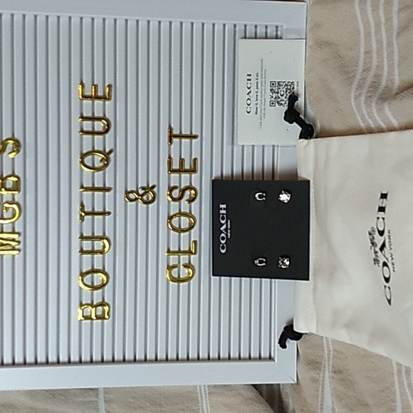 2 Pack of Coach earrings Signature C in Silver & circle gems w dust bag - Picture 2 of 7